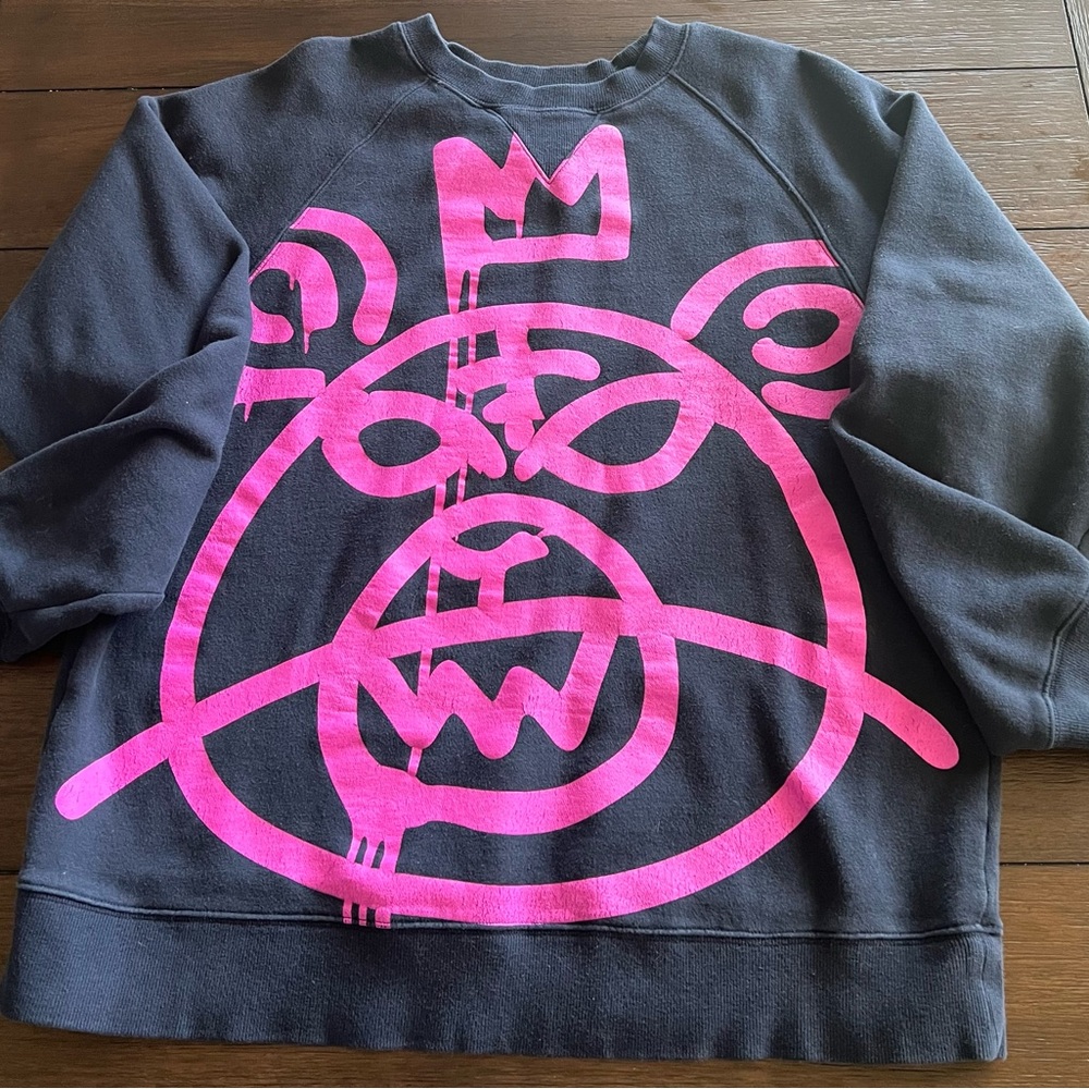 Graffiti crewneck